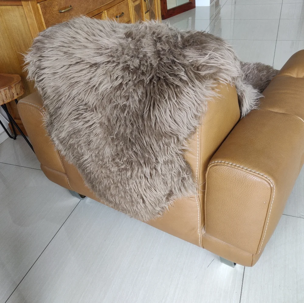 IKEA Genuine Sheep Fur Big Throw - Picture 2 of 5